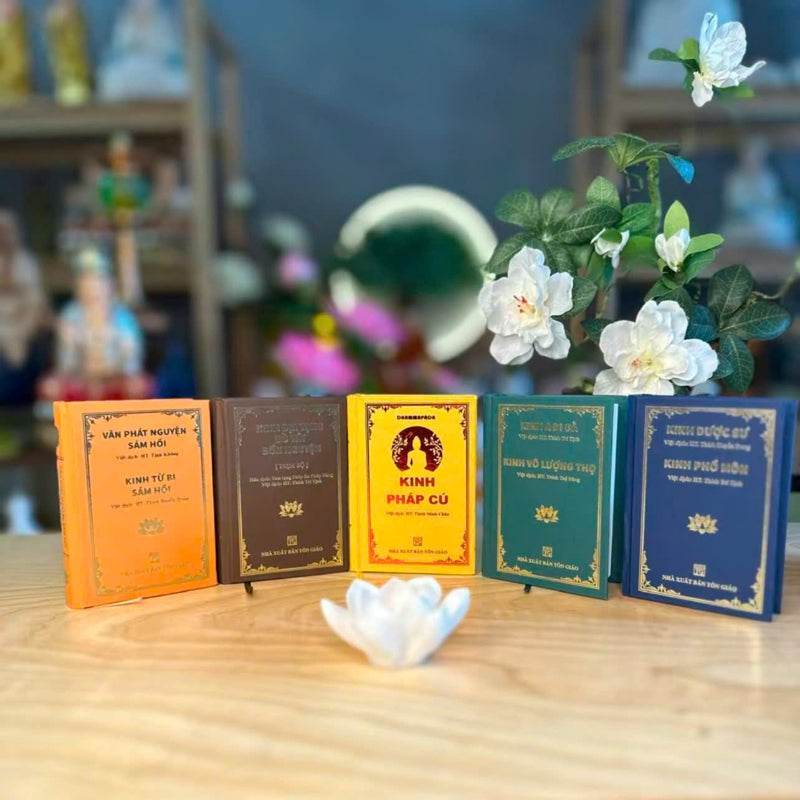 [Flashsale 35%] Bộ 5 cuốn kinh mini bìa cứng (Địa tạng + Từ Bi Sám Hối + Pháp Cú + Vô Lượng Thọ +Phổ Môn)