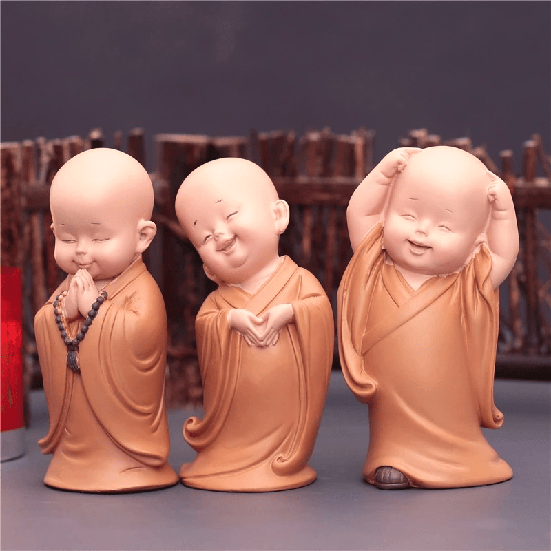 Tượng chú tiểu mini đáng yêu mang lại an nhiên trong cuộc sống