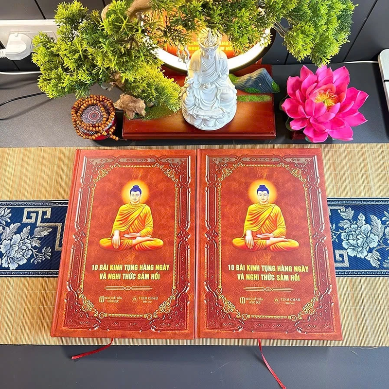 10 Bài Kinh Tụng Hàng Ngày Phổ Biến và Nghi Thức Sám Hối - Kèm Vòng, 84 Câu Chú Đại Bi, KCN, Sám Hối Thai Nhi