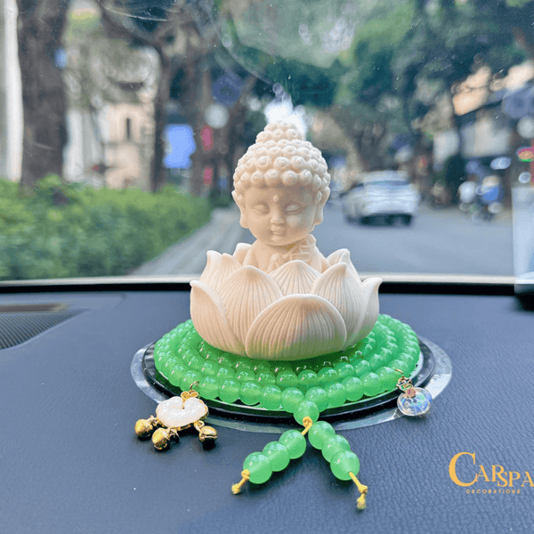 (Vàng + Vòng + Thảm 4) Tượng Phật Sakyamuni mỉm cười cầu bình an may mắn để taplo ô tô